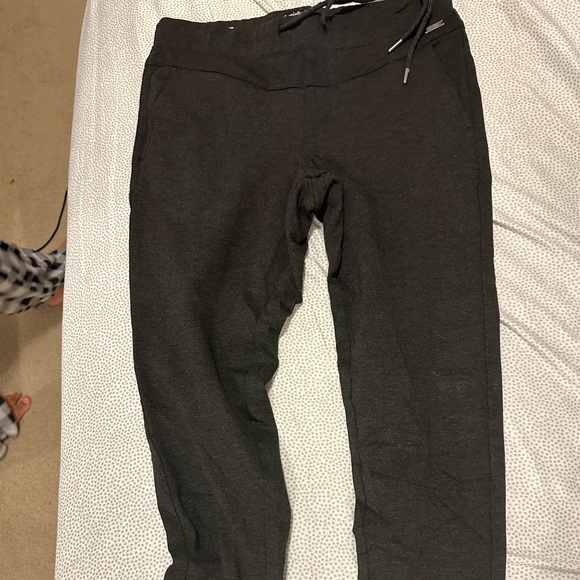 Black pants - Picture 1 of 2
